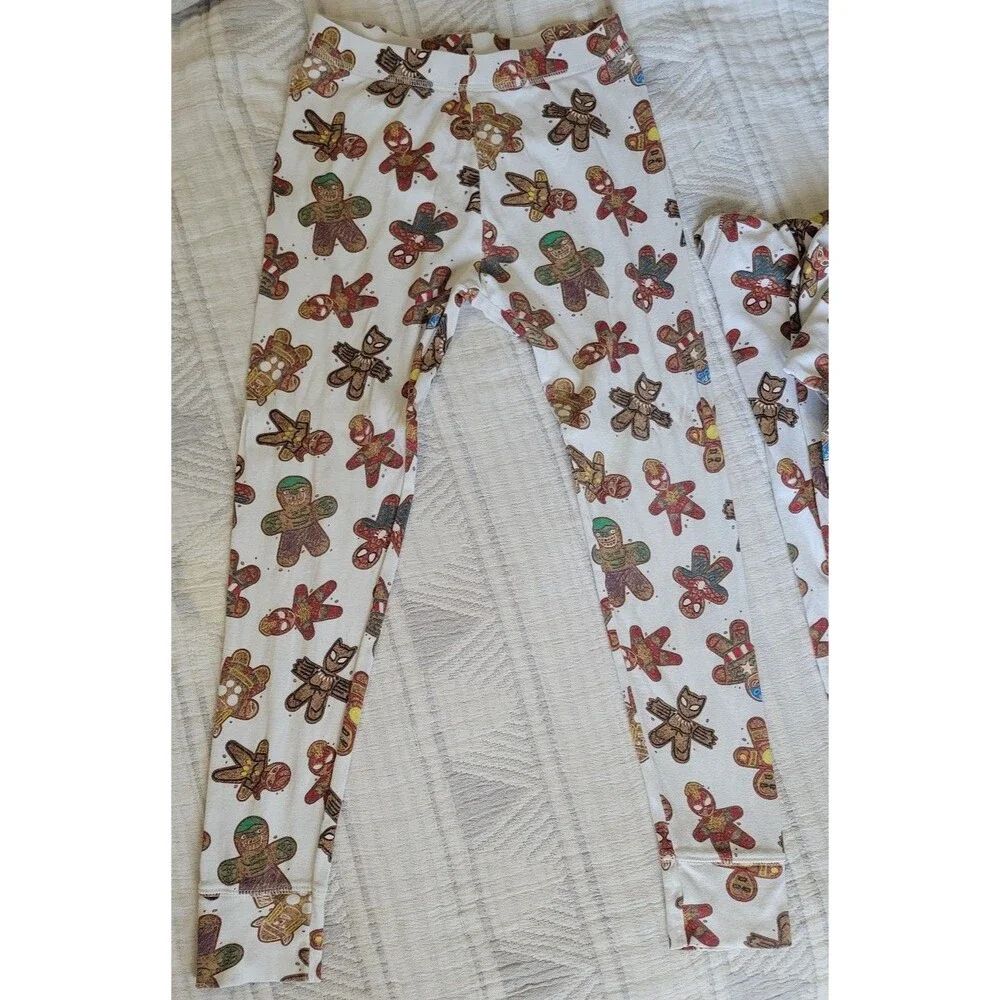 Gap Kids Marvel Pajamas Set Size 14 |‎ Holiday Gingerbread Cookie Superheroes